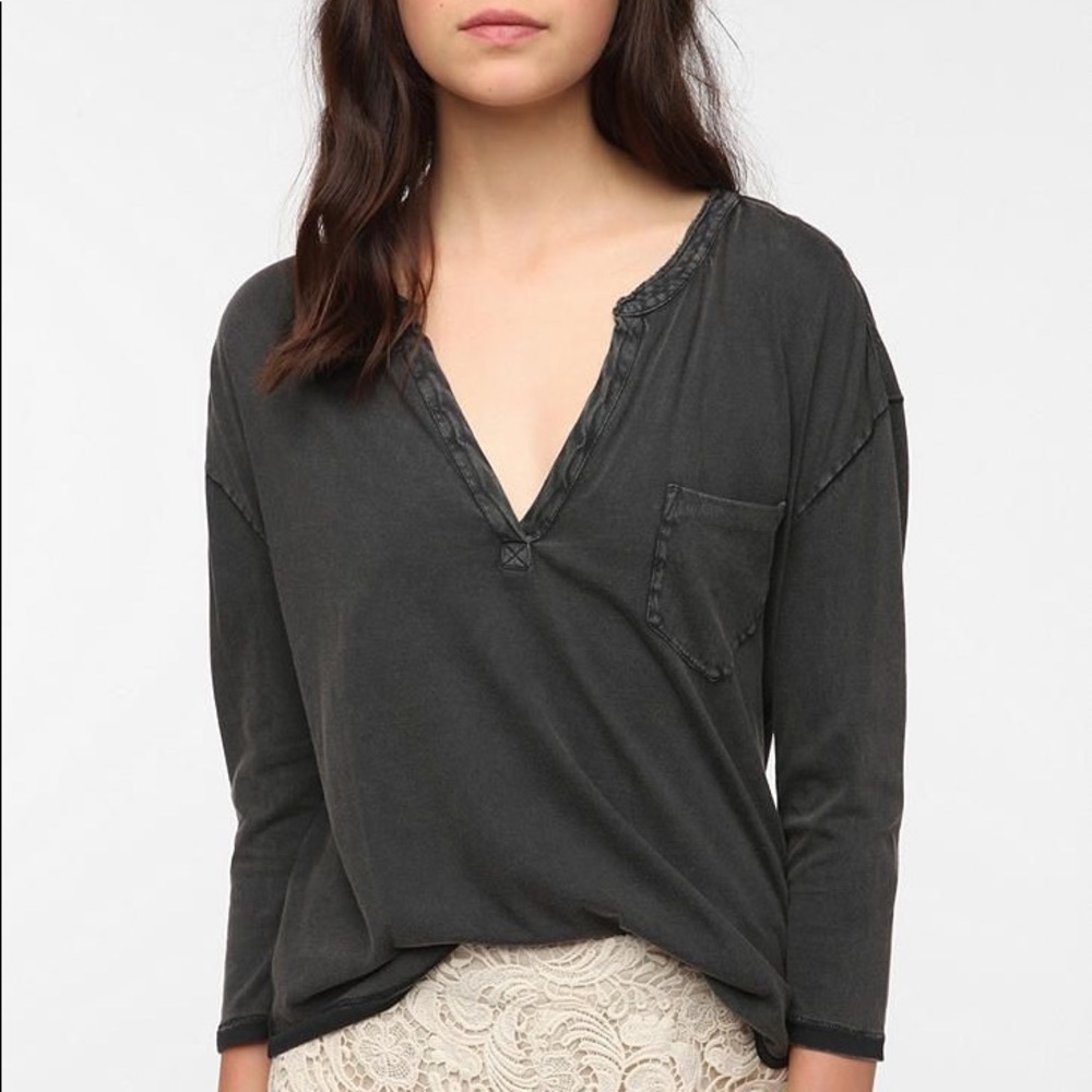 GREY UO Henley